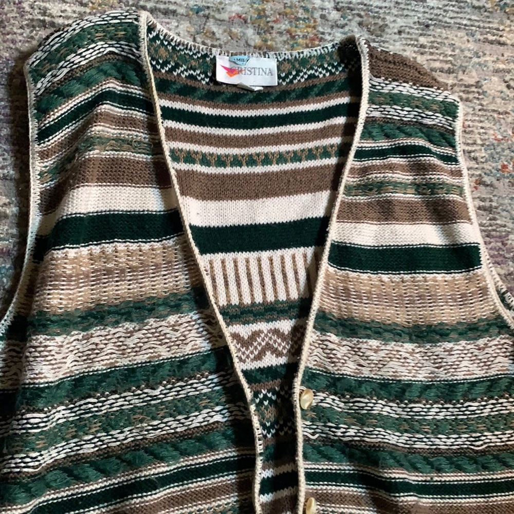 Christina Beautiful Buttoned Knit Sweater Vest